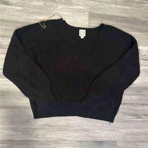 Blue Rain V-Neck Black Sweater